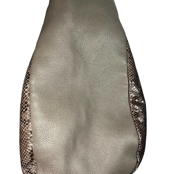 GUCCI Python Greenwich Hobo Shoulder Bag in Excellent Condition, leather - Picture 6 of 15